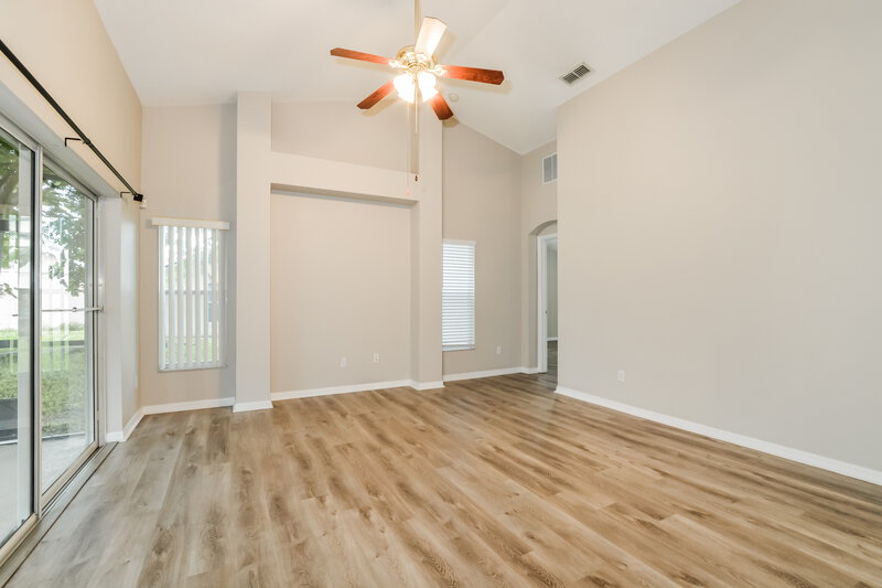 2,385/Mo, 891 McInnis Ct Kissimmee, FL 34744 Living Room View 3