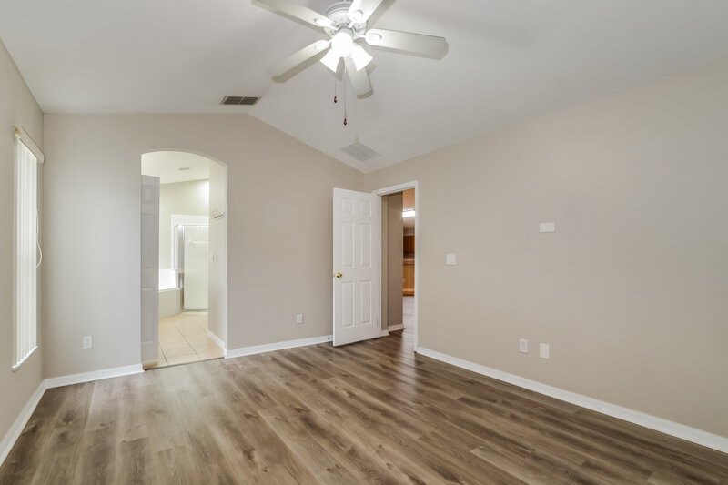 2,385/Mo, 891 McInnis Ct Kissimmee, FL 34744 Main Bedroom View 2