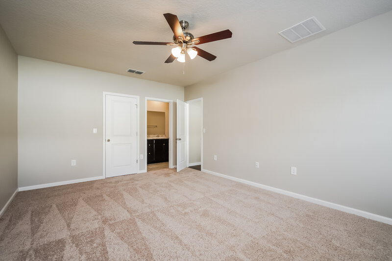 2,115/Mo, 1366 Haines Dr Winter Haven, FL 33881 Main Bedroom View