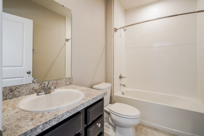 2,115/Mo, 1366 Haines Dr Winter Haven, FL 33881 Bathroom View