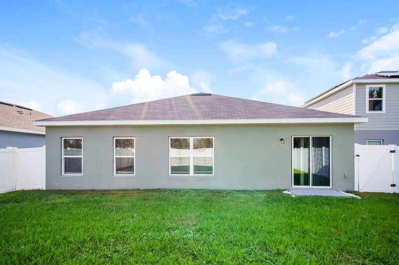 2,115/Mo, 1366 Haines Dr Winter Haven, FL 33881 Rear View 2