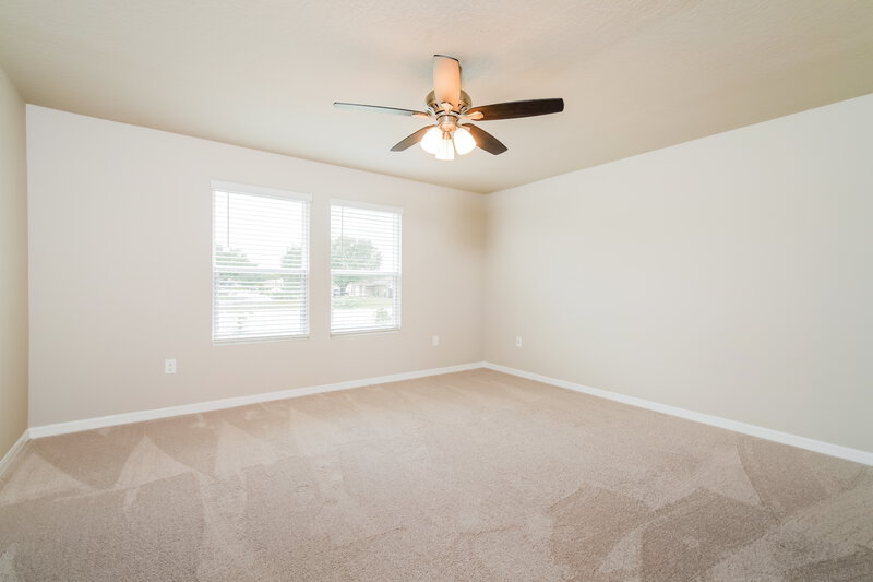 2,025/Mo, 1022 Oak Valley Drive Auburndale, FL 33823 Main Bedroom View