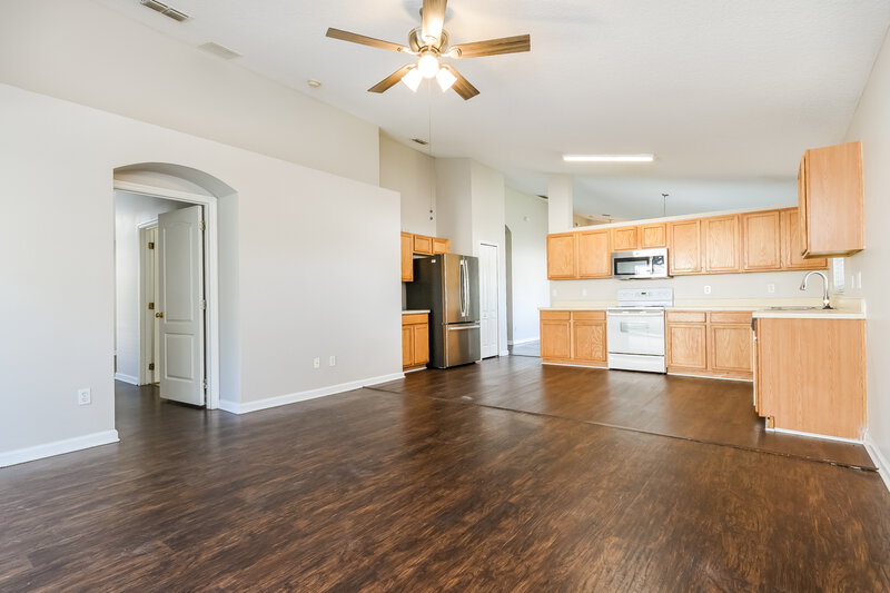 2,150/Mo, 3048 Merlot Way Clermont, FL 34714 Family Room View 2