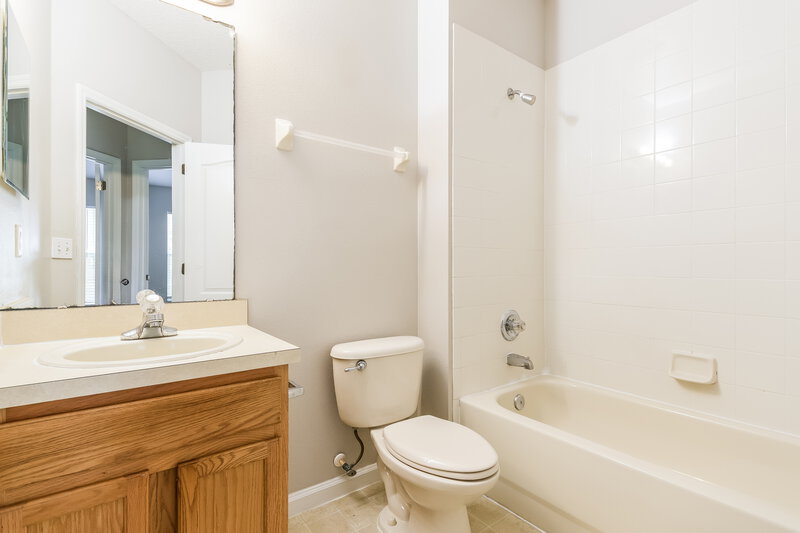 2,150/Mo, 3048 Merlot Way Clermont, FL 34714 Bathroom View