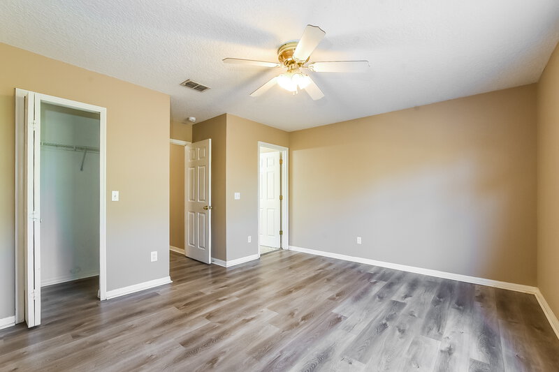 2,210/Mo, 2010 Stone Abbey Blvd Orlando, FL 32828 Main Bedroom View
