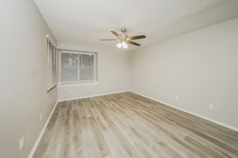 2,235/Mo, 2109 Churchill Downs Cir Orlando, FL 32825 Main Bedroom View