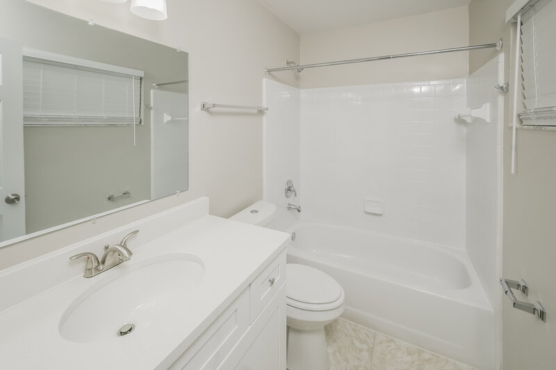 2,235/Mo, 2109 Churchill Downs Cir Orlando, FL 32825 Main Bathroom View
