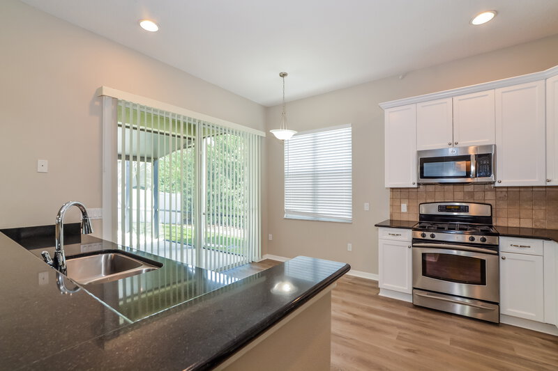 3,320/Mo, 13154 Sunkiss Loop Windermere, FL 34786 Kitchen View