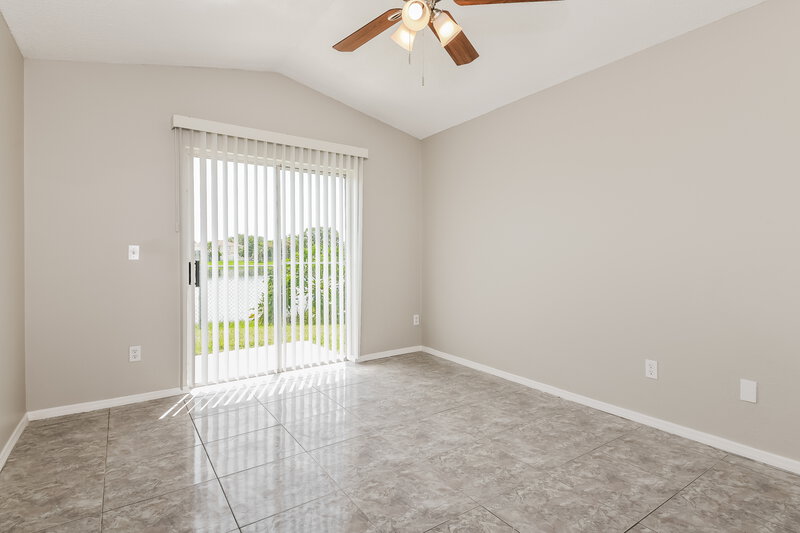 2,135/Mo, 1420 Brook Hollow Dr Orlando, FL 32824 Main Bedroom View