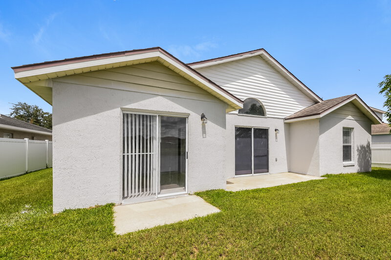 2,135/Mo, 1420 Brook Hollow Dr Orlando, FL 32824 Rear View