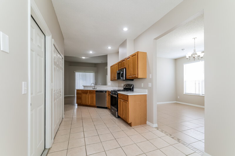 2,075/Mo, 549 Symphony Pl Davenport, FL 33896 Breakfast Nook View