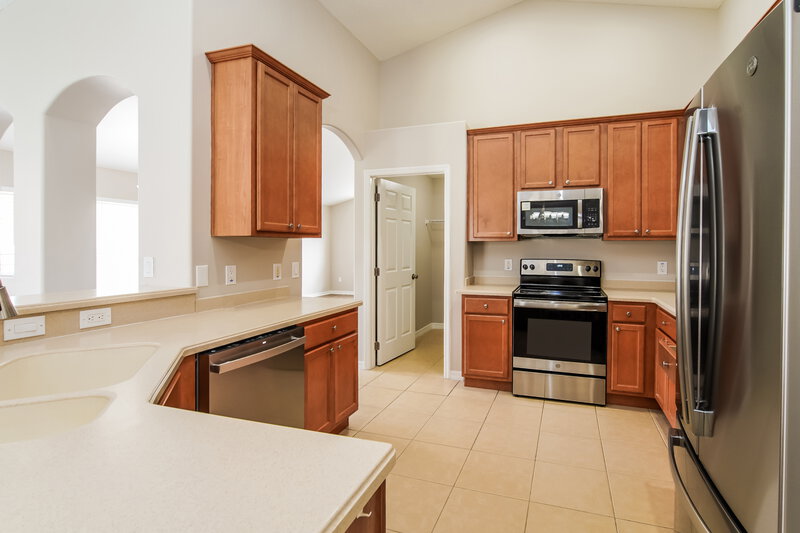 2,275/Mo, 3654 Bristol Cove Ln Saint Cloud, FL 34772 Kitchen View