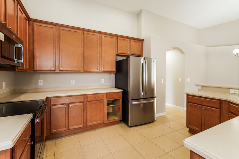 2,275/Mo, 3654 Bristol Cove Ln Saint Cloud, FL 34772 Kitchen View 2