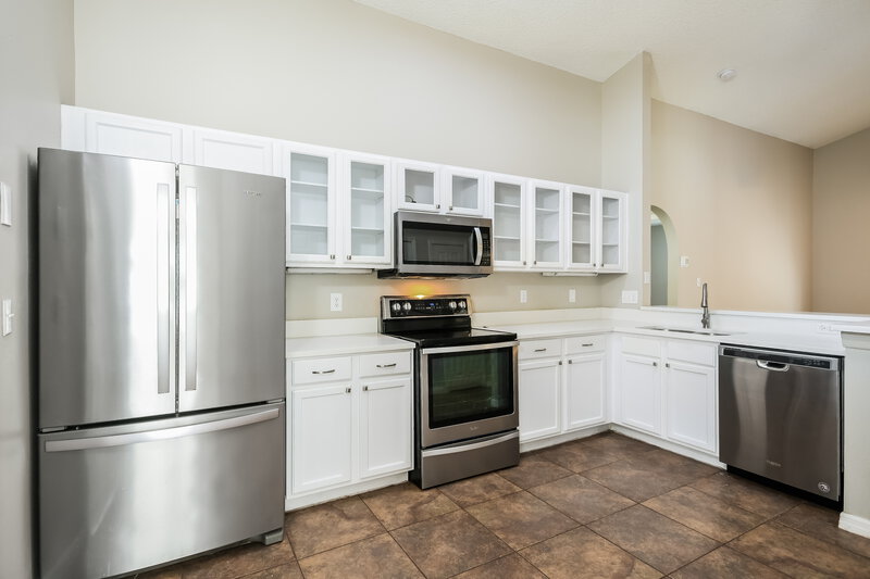 2,140/Mo, 652 Sitka Ct Apopka, FL 32703 Kitchen View