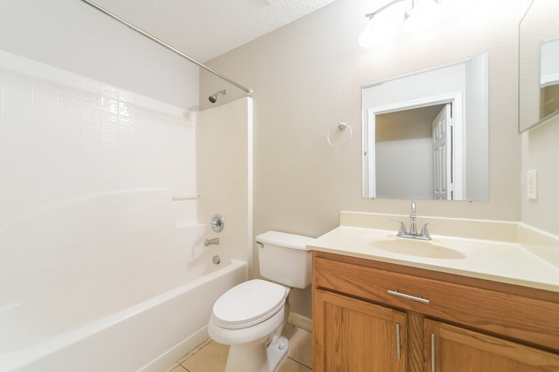 2,290/Mo, 2338 Andrews Valley Dr Kissimmee, FL 34758 Bathroom View