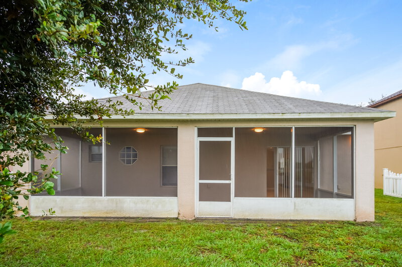 2,535/Mo, 2338 Andrews Valley Dr Kissimmee, FL 34758 Rear View