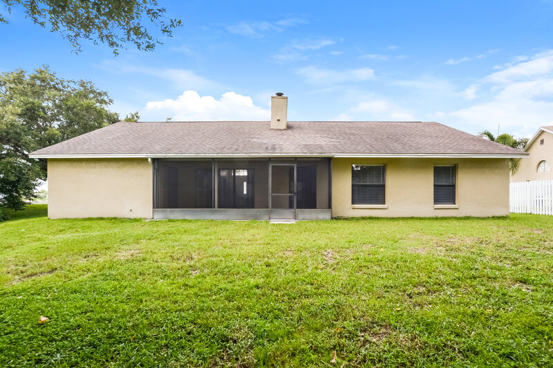 2,560/Mo, 14619 Eagles Crossing Dr Orlando, FL 32837 Rear View