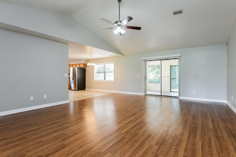 3,760/Mo, 10416 Calle de Flores Dr Clermont, FL 34711 Living Room View 2