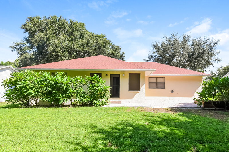 3,760/Mo, 10416 Calle de Flores Dr Clermont, FL 34711 Rear View