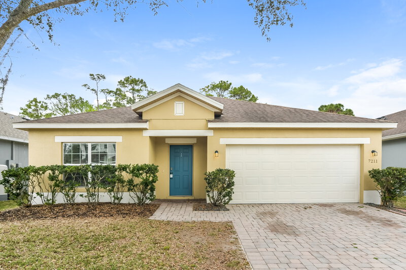 1,980/Mo, 7211 Wakeview Dr Davenport, FL 33896 External View