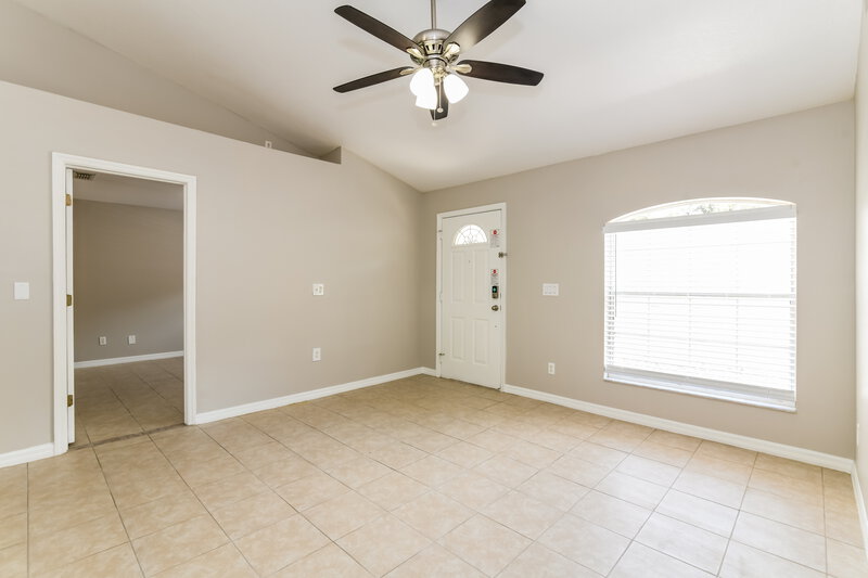 1,980/Mo, 632 Brooke Ct Clermont, FL 34711 Living Room View
