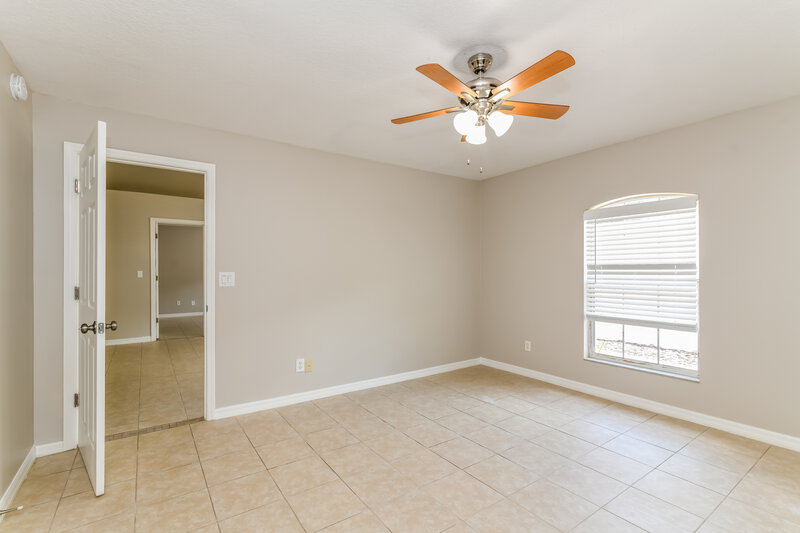 1,980/Mo, 632 Brooke Ct Clermont, FL 34711 Main Bedroom View