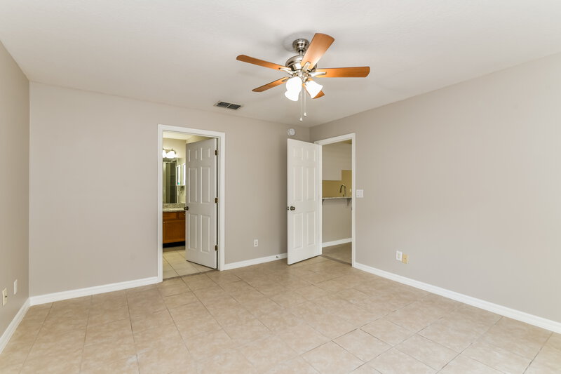 1,980/Mo, 632 Brooke Ct Clermont, FL 34711 Main Bedroom View 2