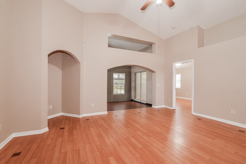 2,175/Mo, 10500 Mira Lago Ln Clermont, FL 34711 Living Room View