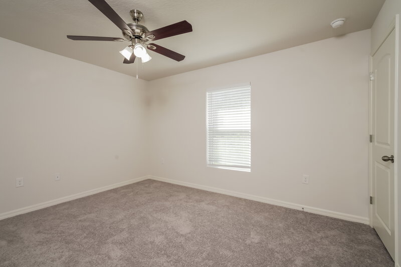 1,885/Mo, 426 Mallard Ln Poinciana, FL 34759 Main Bedroom View 2