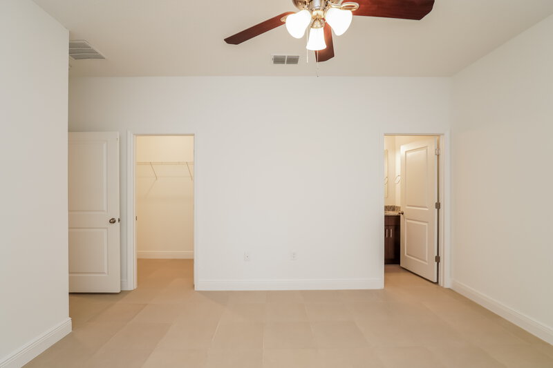 1,775/Mo, 634 Robin Ln Poinciana, FL 34759 Main Bedroom View 2