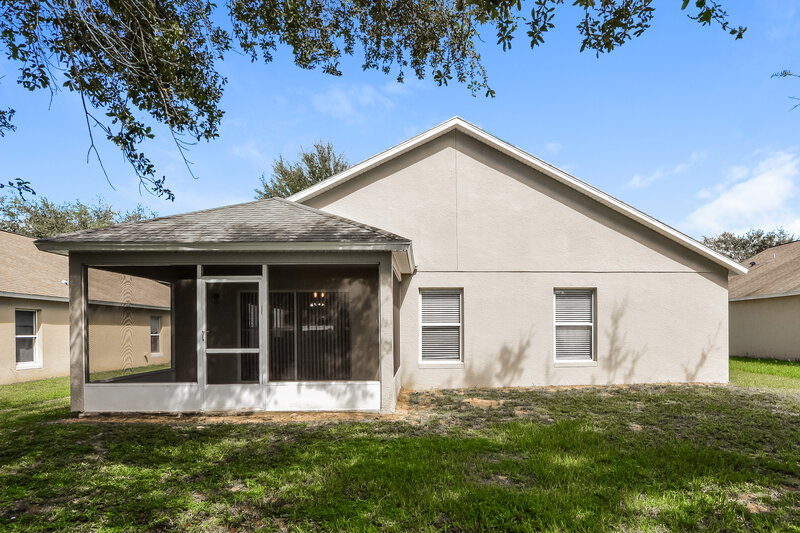 3,040/Mo, 3991 Hillingdon Rd Tavares, FL 32778 Rear View 2