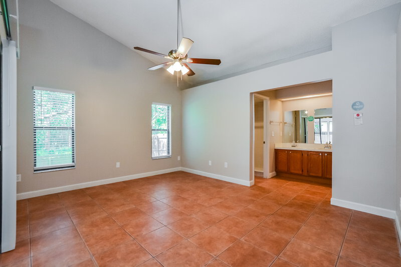 2,120/Mo, 1022 Henson Ct Oviedo, FL 32765 Main Bedroom View