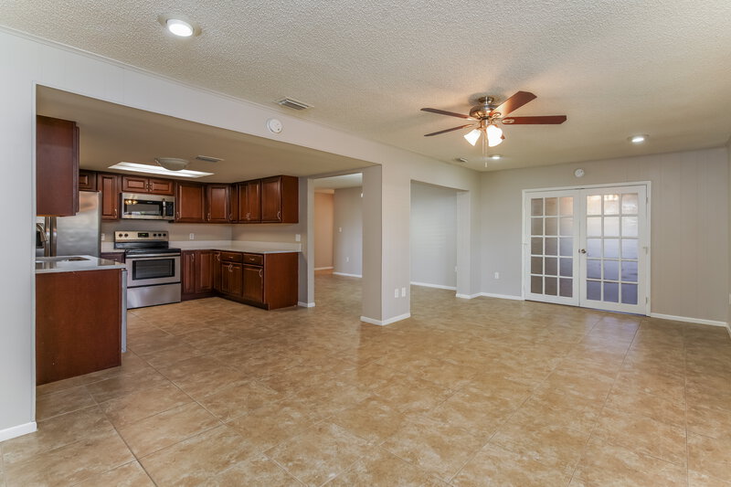 2,455/Mo, 403 Blueberry Dr Eustis, FL 32726 Dining Room View 2