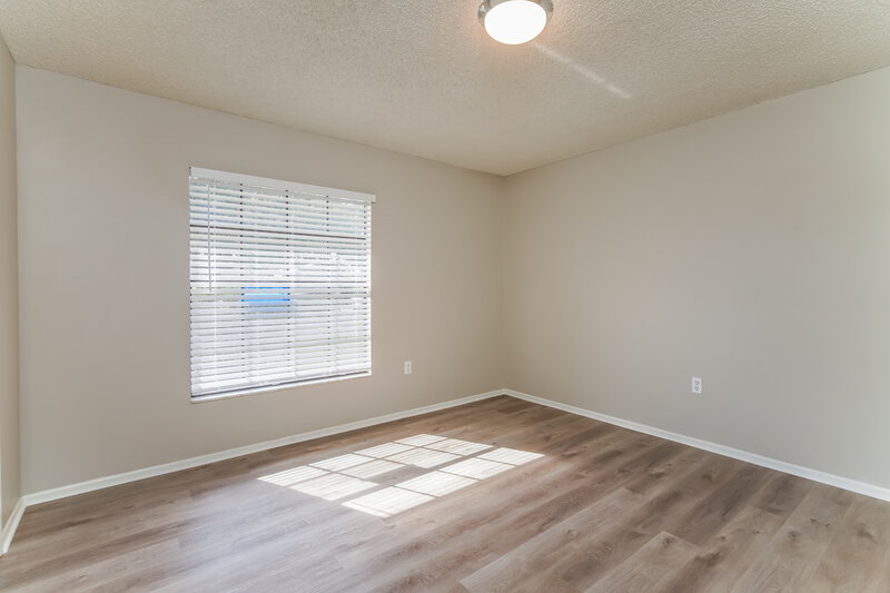 2,455/Mo, 403 Blueberry Dr Eustis, FL 32726 Bedroom View