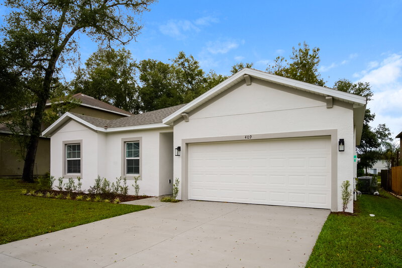 2,820/Mo, 409 Bay Oak Ln Lady Lake, FL 32159 Front View