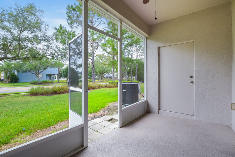 2,280/Mo, 1274 Falling Star Ln Orlando, FL 32828 Sun Room View