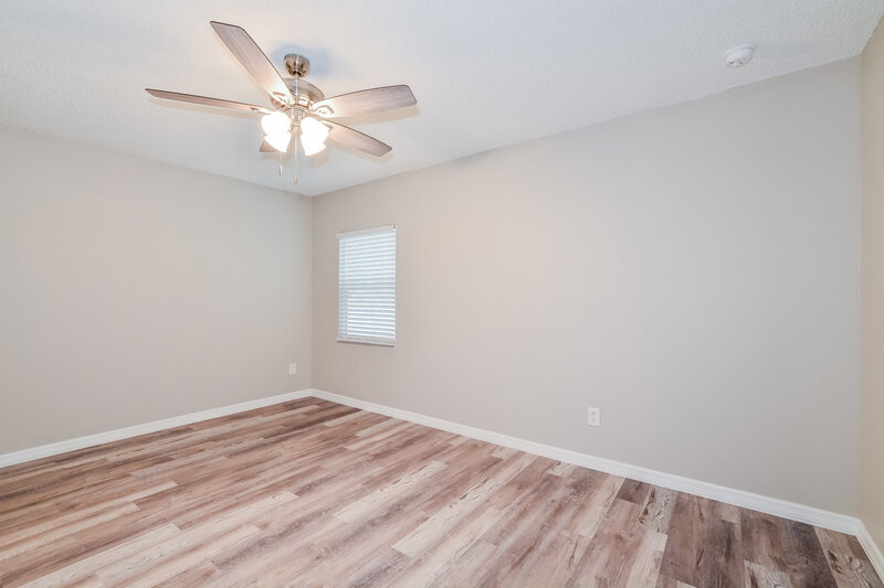 2,030/Mo, 550 Conure St Apopka, FL 32712 Main Bedroom View 2