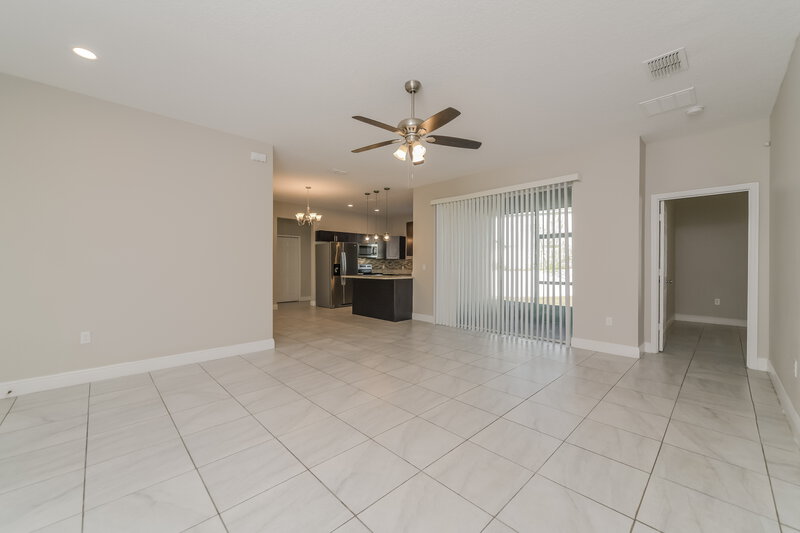 1,650/Mo, 1424 Kissimmee Ct Poinciana, FL 34759 Living Room View 3