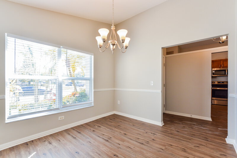 2,235/Mo, 2832 Afton Cir Orlando, FL 32825 Dining Room View 2