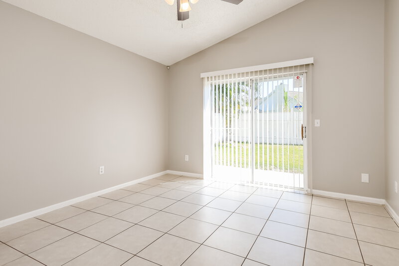 2,430/Mo, 11641 Kenley Cir Orlando, FL 32824 Living Room View 2