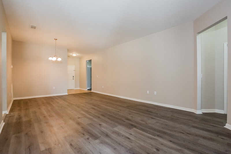 1,955/Mo, 5471 Silver Thistle Ln Saint Cloud, FL 34772 Living Room View