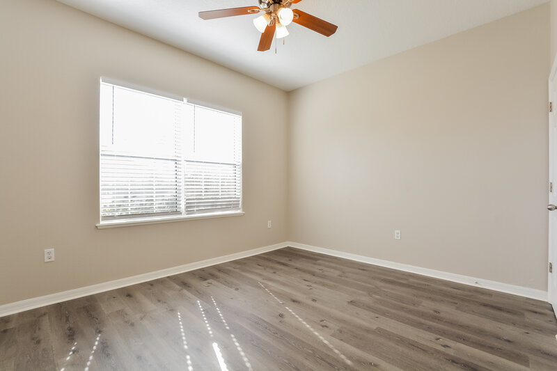 1,955/Mo, 5471 Silver Thistle Ln Saint Cloud, FL 34772 Bedroom View 2