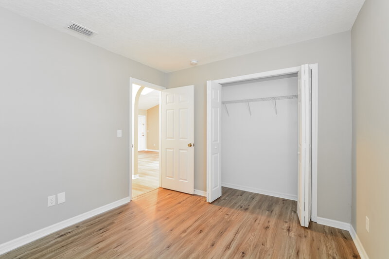 1,865/Mo, 2850 Surf Dr Deltona, FL 32738 Bedroom View 2