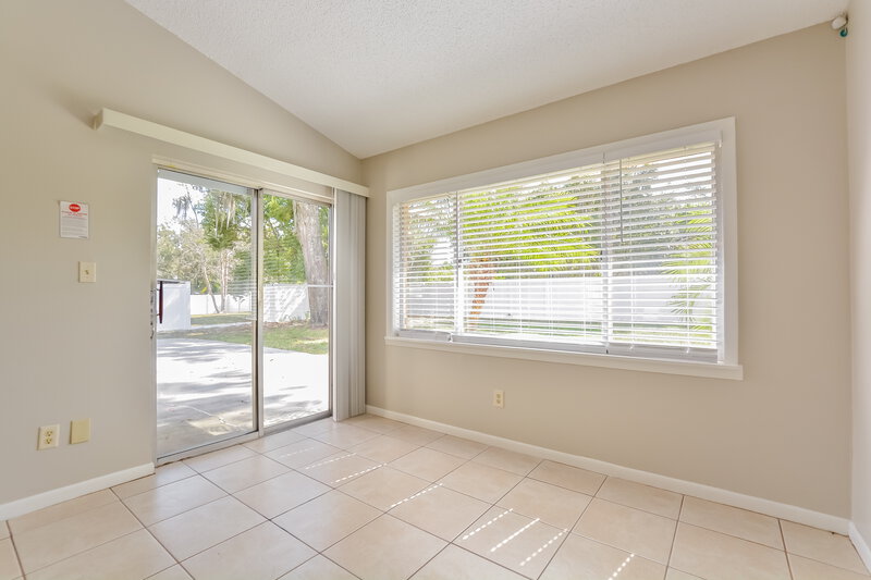 2,465/Mo, 3531 Norwich Ct Casselberry, FL 32707 Family Room View