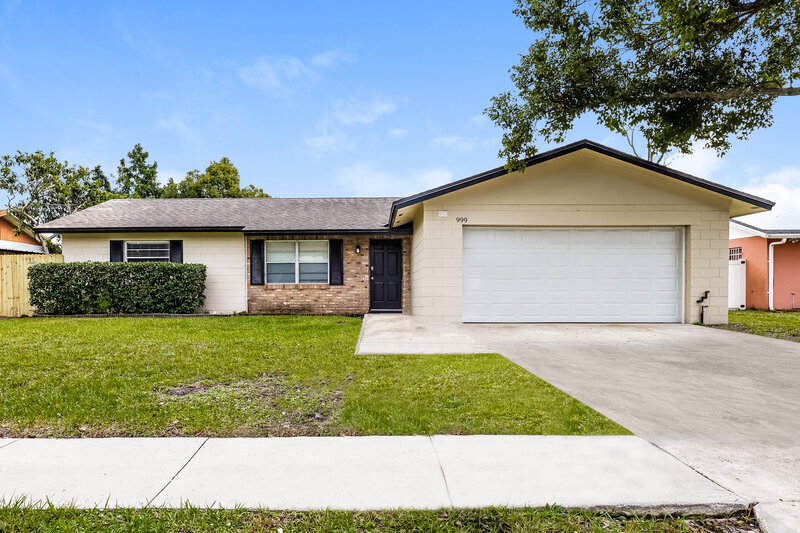 2,145/Mo, 999 Tomes Ct Orlando, FL 32825 External View