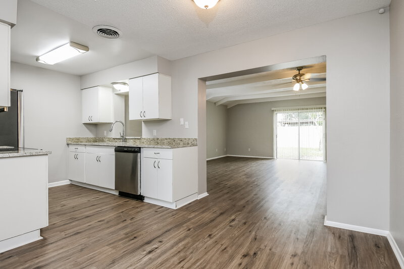 2,145/Mo, 999 Tomes Ct Orlando, FL 32825 Misc View 3