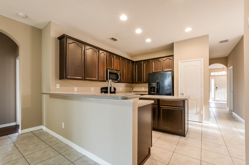 2,375/Mo, 1814 Madison Ivy Cir Apopka, FL 32712 Kitchen View