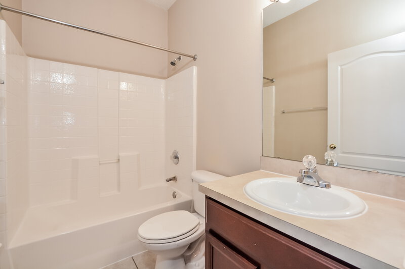 3,210/Mo, 1814 Madison Ivy Cir Apopka, FL 32712 Bathroom View