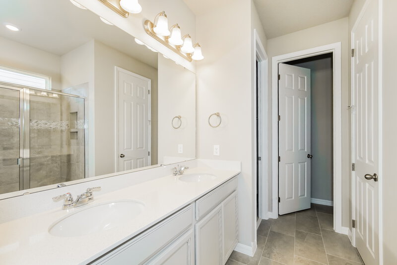 2,775/Mo, 2275 Raven Ridge Rd Minneola, FL 34715 Main Bathroom View