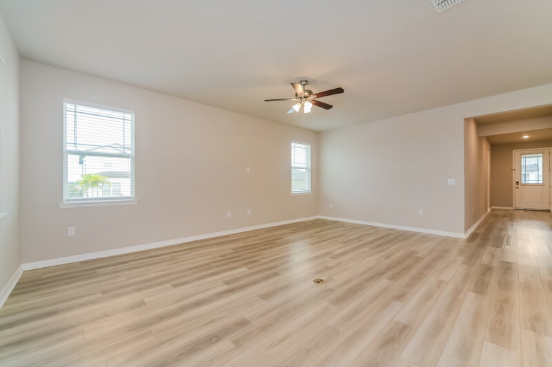 2,375/Mo, 2335 Raven Ridge Rd Minneola, FL 34715 Living Room View 2
